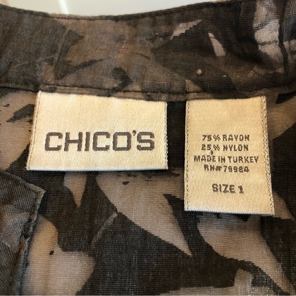 CHICO’S semi-sheer button front long sleeve blouse. Size 1 (refer to size chart) - Picture 6 of 8